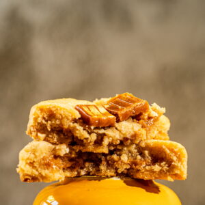 NOMNOM ciastko crumble cookie - Krówka